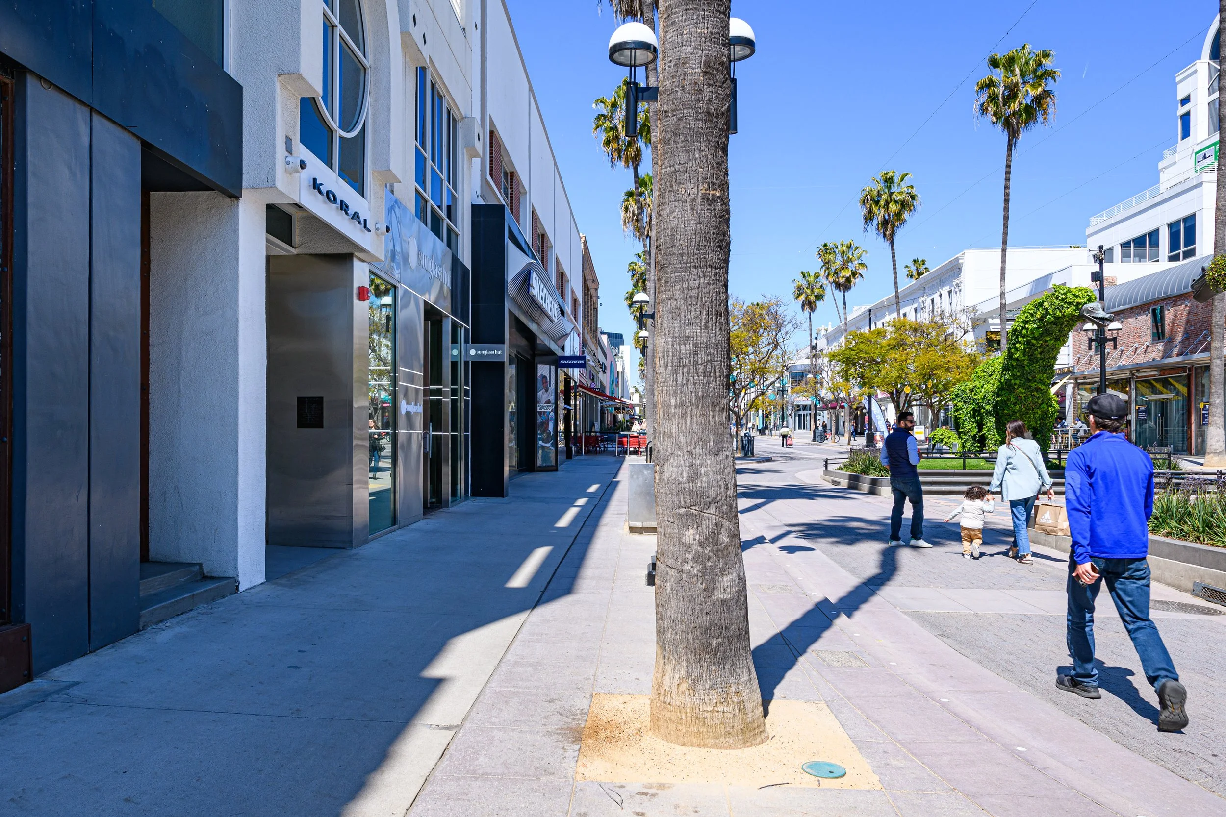 Skechers 3rd top street promenade